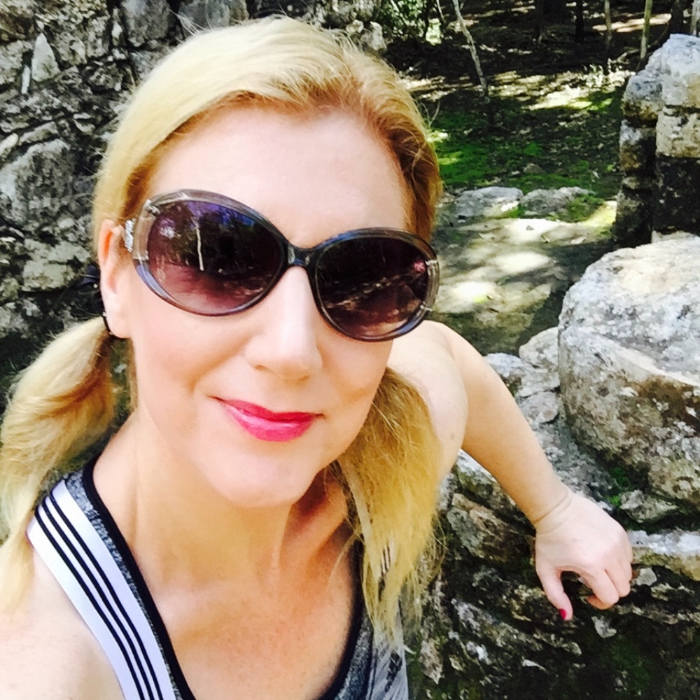 Meet your Posher, Stephanie